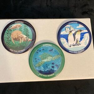 SeaWorld Pass Member Button Set - Manatee, Sea Turtle, Penguin